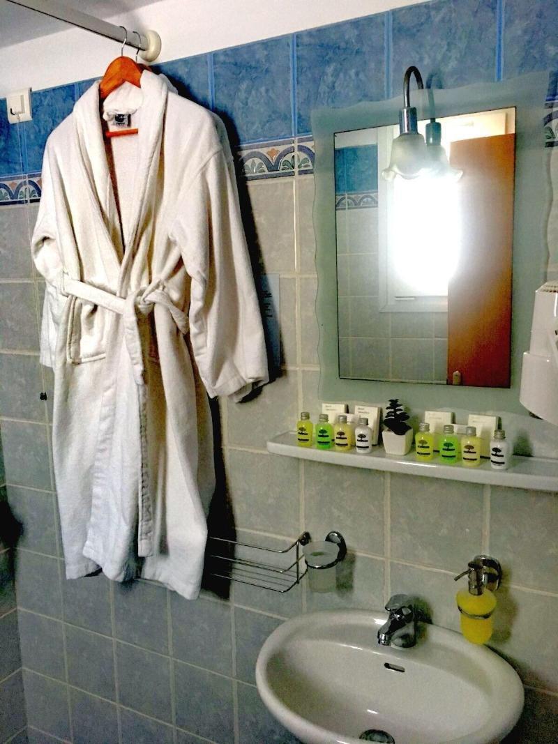Virginia Hotel Tinos ภายนอก รูปภาพ