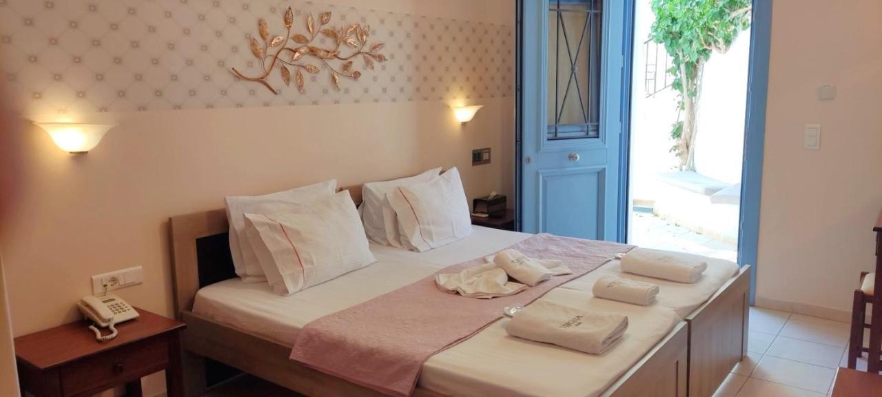 Virginia Hotel Tinos ภายนอก รูปภาพ